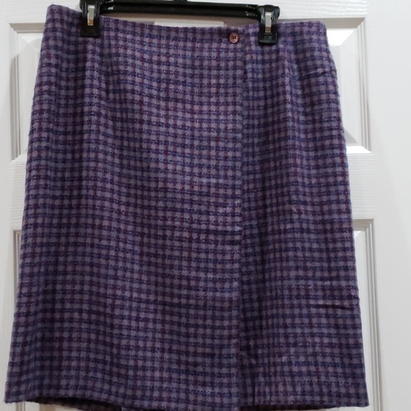 *Host Pick* Winter Skirt - Picture 2 of 7